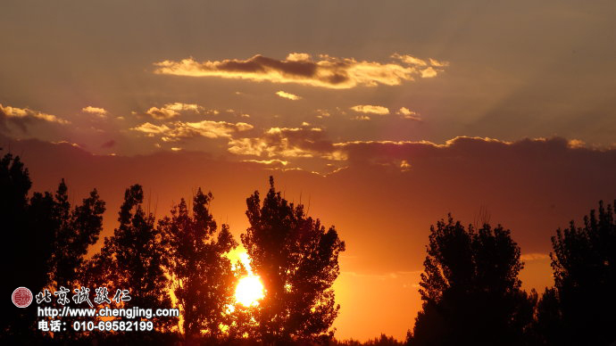 一抹落日的輝煌，一曲壯美的詩篇。