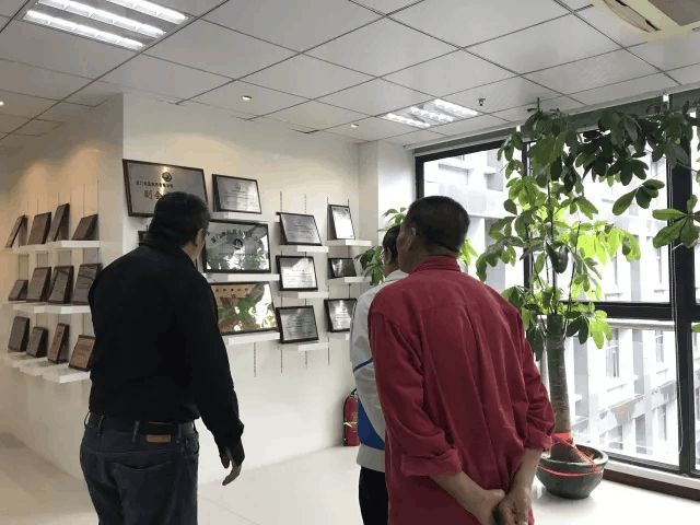 熱烈歡迎廈門南洋學(xué)院領(lǐng)導(dǎo)蒞臨我司考察指導(dǎo)，共探廈門網(wǎng)絡(luò)技術(shù)開發(fā)新機(jī)遇