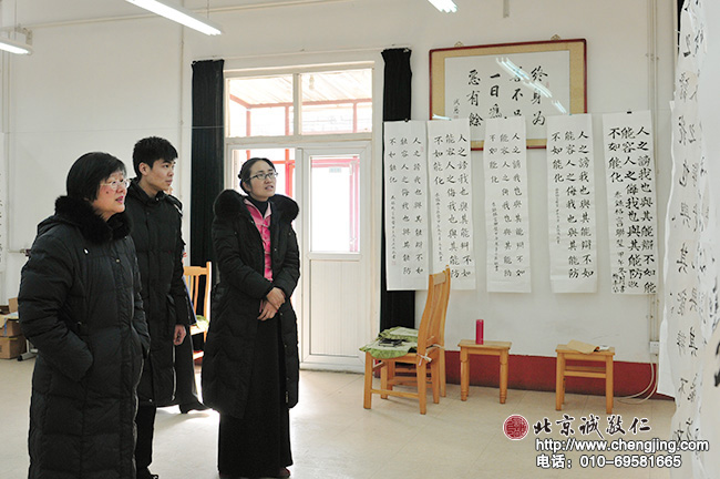 評審團嚴格點評。